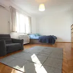 Golden Pear Apartman
